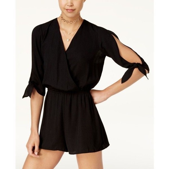 Lace-Trim Split-Sleeve Romper - Picture 3 of 9
